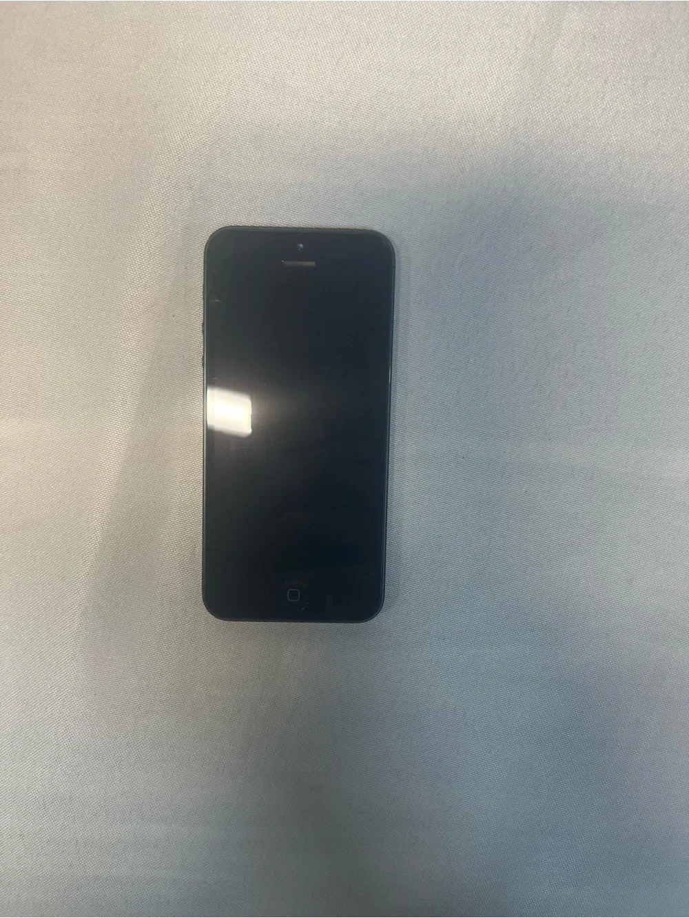Apple iPhone 5 16GB Black/Slate A1429 w/ Original Box - Excellent Condition